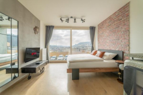 IndustriaLux Suite by Rentez, Prague